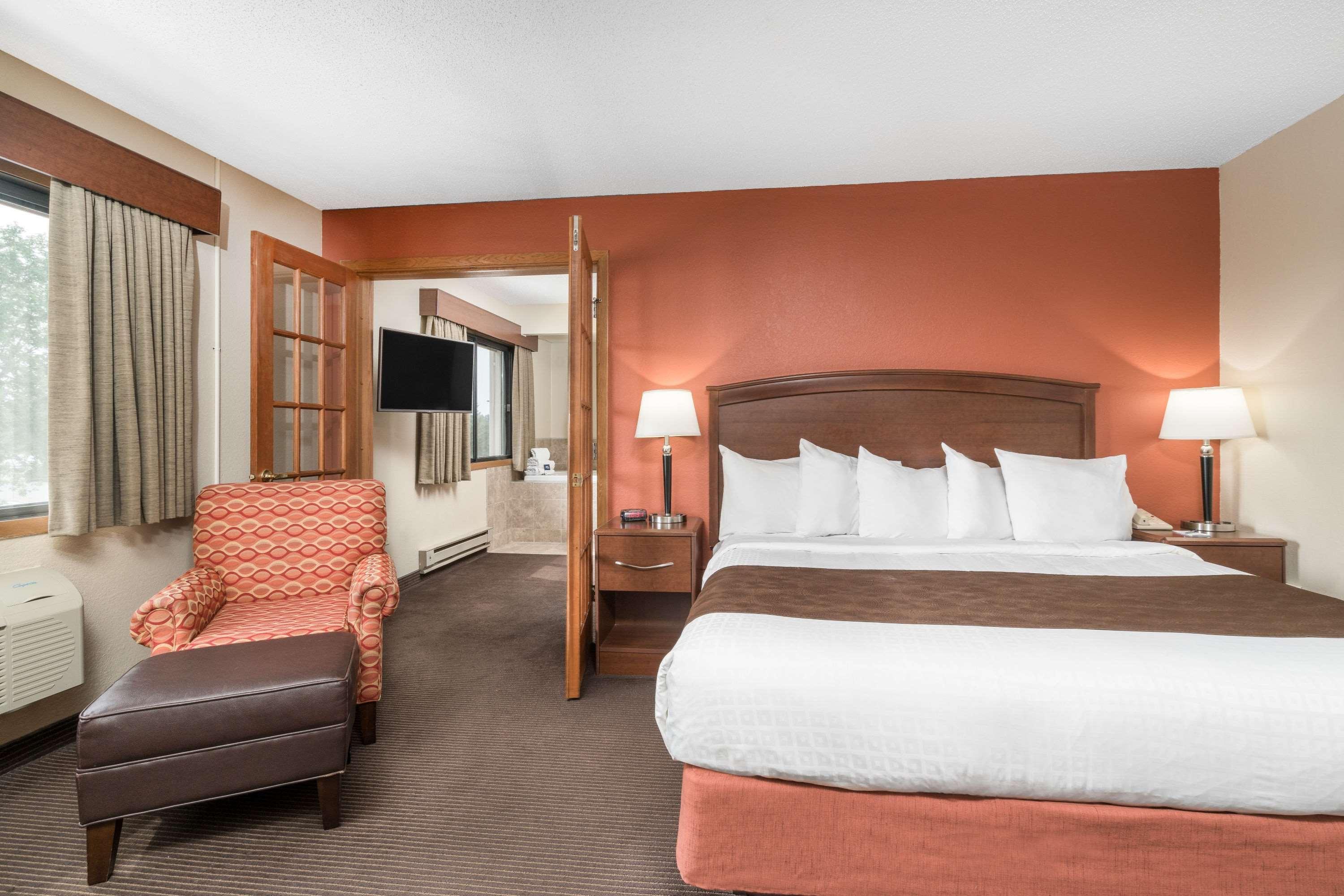 AmericInn by Wyndham Bemidji Bagian luar foto